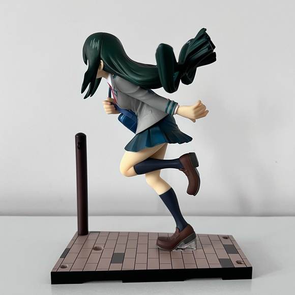 Tsuyu Asui 1/8 Scale || School Uniform || My Hero Academia - Picture 6 of 9